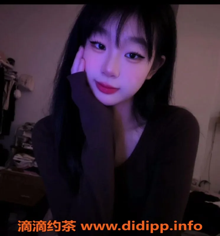 广州楼凤-天河区19岁嫩妹悠悠，168cm C罩杯，800p起