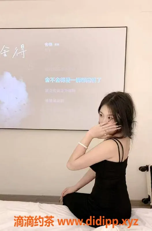 广州楼凤-天河琪琪，大波嫩妹，千元内私教服务