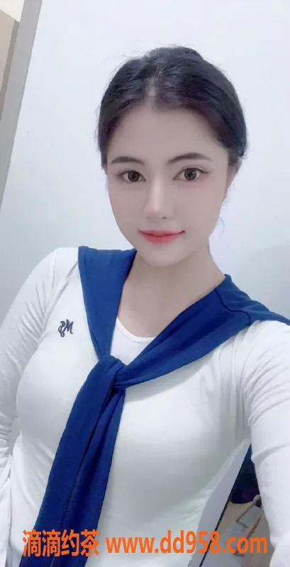 广州楼凤-番禺小美美，23岁163cm，胸围C，超值680p体验
