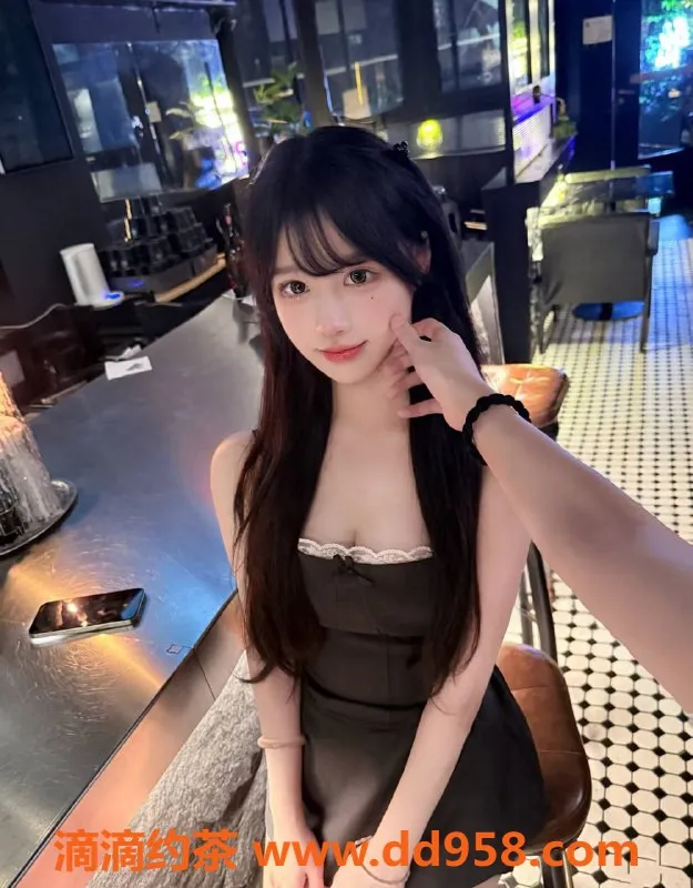 深圳楼凤-罗湖草莓奶糖，1300元嫩妹热情服务