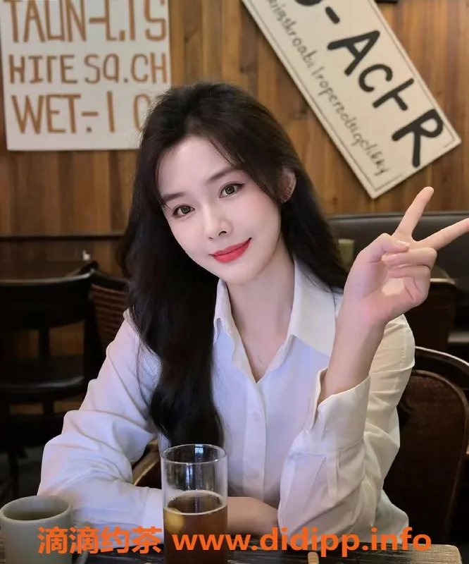 深圳楼凤-福田嫩妹月月，988元私密服务体验