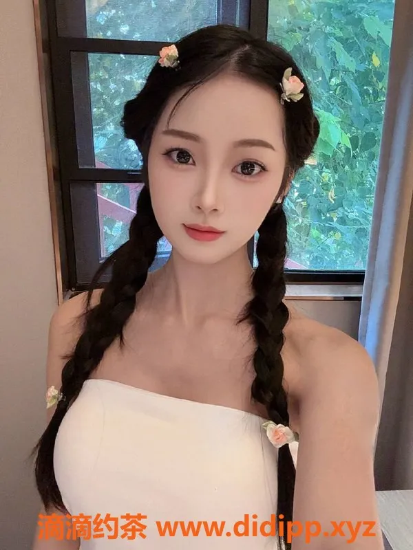 广州楼凤-白云区18岁嫩妹婉婉，胸推水中箫服务