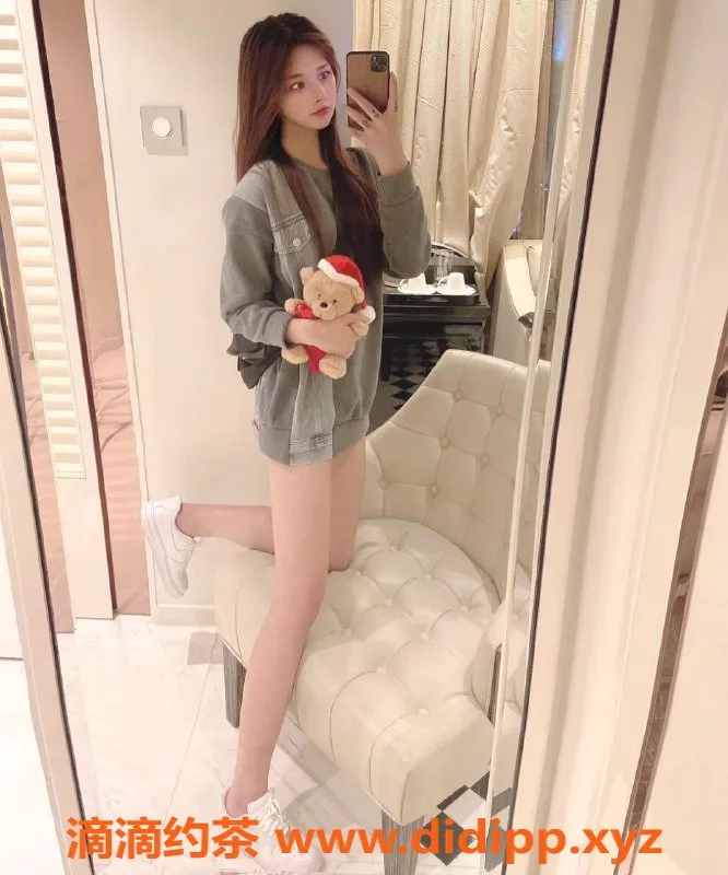 上海外围-静安黎伊 167cm 48kg 胸b 1300p开门