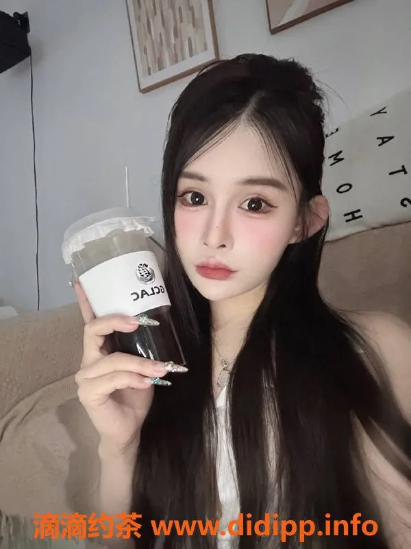 深圳楼凤-福田嫩妹雪梨，21岁166cm，800P起