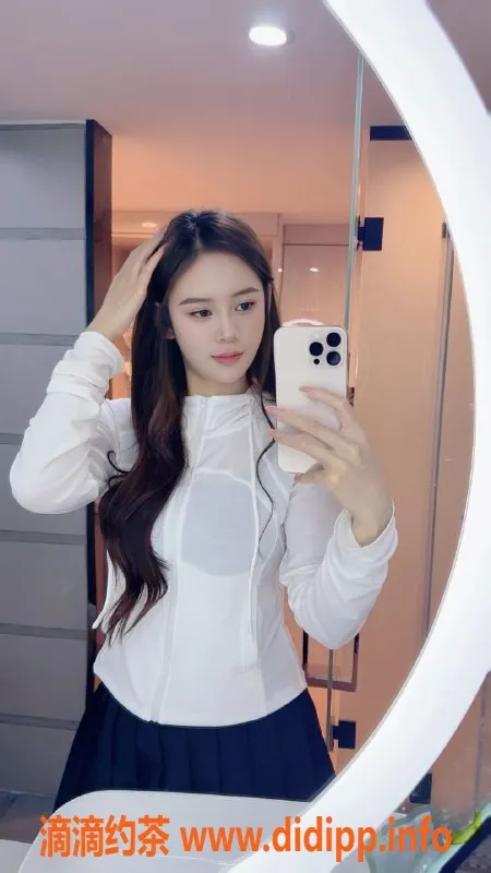 深圳楼凤资源信息,龙华佳音，24岁身高170，价格优惠服务周到