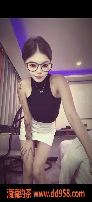 广州楼凤-顺德区夏兮嫩妹，160cm B罩杯，600起价