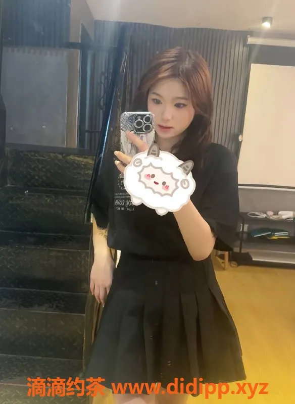 深圳楼凤-福田小蜜桃，甜美短暂相聚，期待你的光临