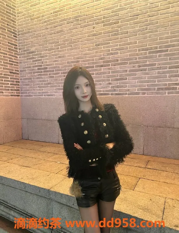 深圳楼凤-南山嫩妹Lucky，1300元双人服务任你选