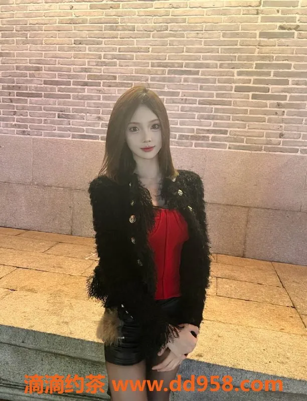 深圳楼凤-南山嫩妹Lucky，1300元双人服务任你选