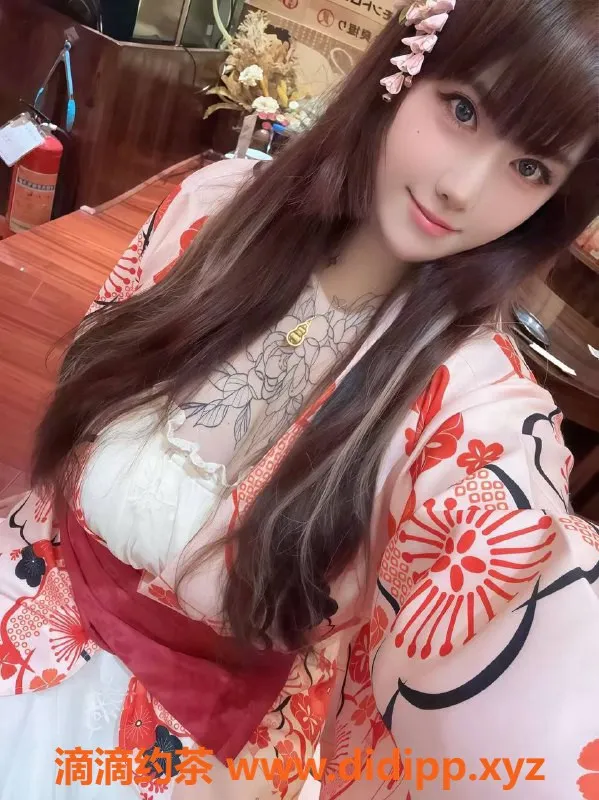 广州楼凤资源信息,深圳广州范爷私教，巨乳38H，千元档服务