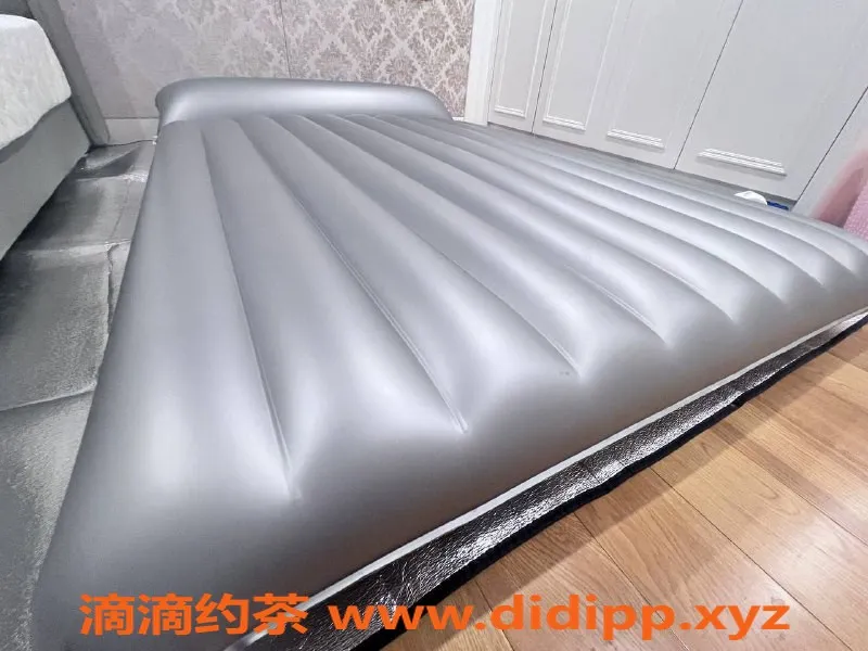 深圳楼凤-深圳罗湖樱桃姐妹双飞泡泡体验，超值价格！