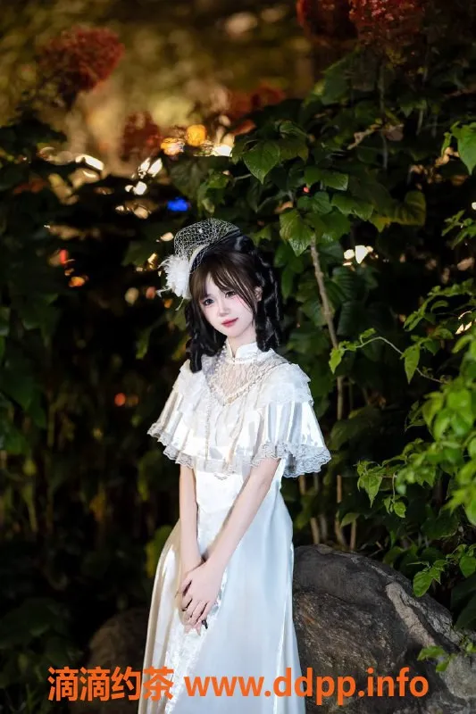 深圳楼凤-罗湖佳怡，900元享鸳鸯浴，服务超赞