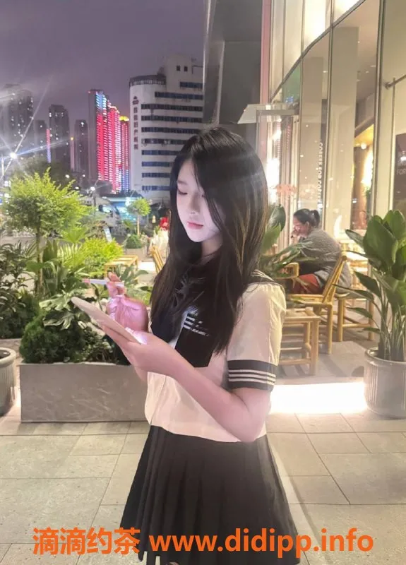 深圳楼凤-南山甜甜，18岁嫩妹，1000P起，超值体验请接招！