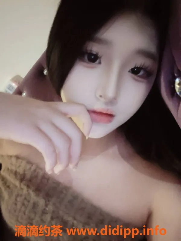 深圳楼凤-南山甜甜，18岁嫩妹，1000P起，超值体验请接招！