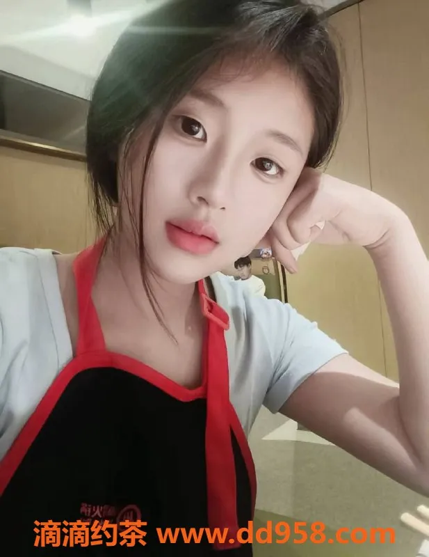 深圳楼凤-南山甜甜，18岁嫩妹，1000P起，超值体验请接招！