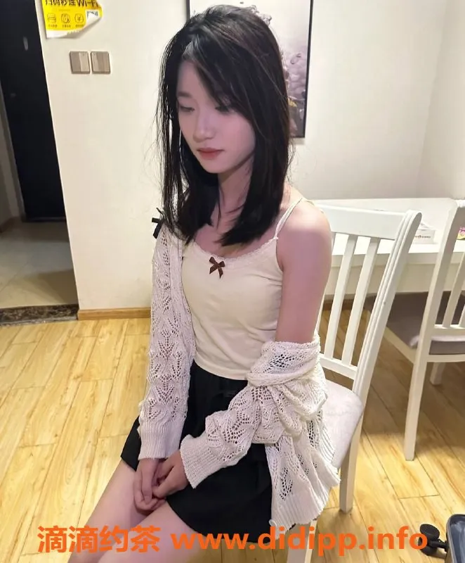 成都楼凤资源信息,成都16岁新妹琪琪，身高165，服务尽享600元起