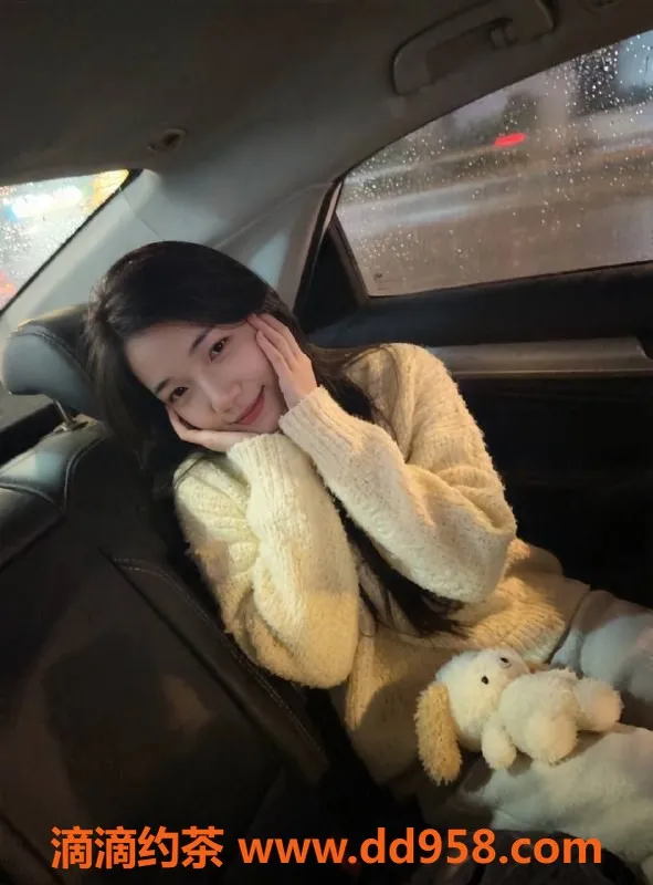 广州楼凤-天河姜姜，700元享受学妹按摩服务