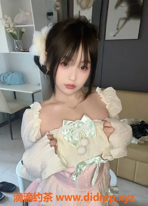 深圳楼凤-龙华小雅婷，40kg娇小嫩妹，服务多样