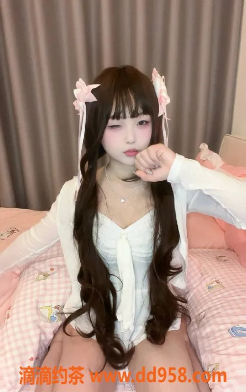 深圳楼凤-龙华小雅婷，40kg娇小嫩妹，服务多样