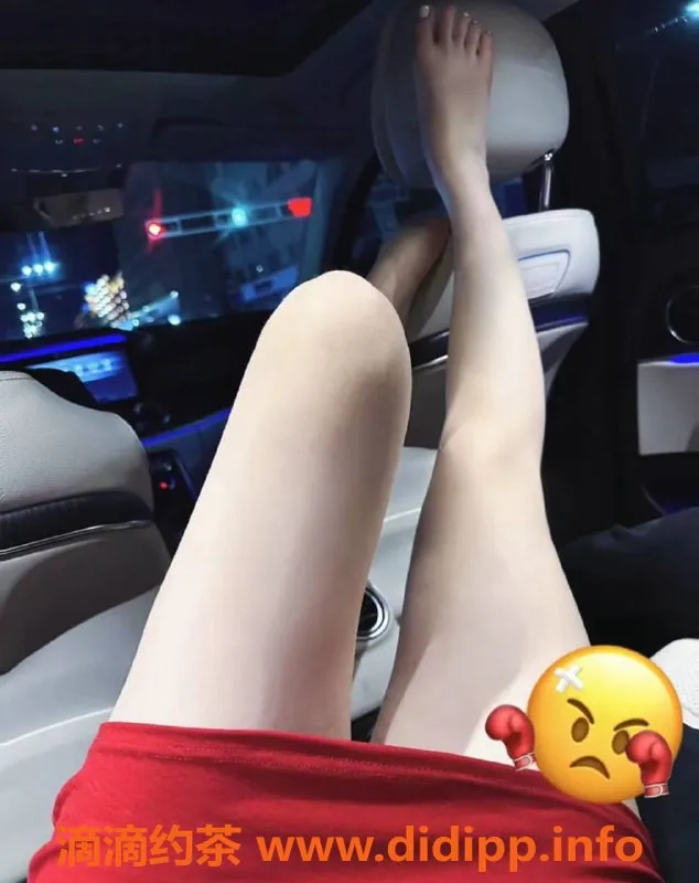 成都楼凤-武侯区嫩妹雪梨，165cm C罩杯，18岁，500元超值服务