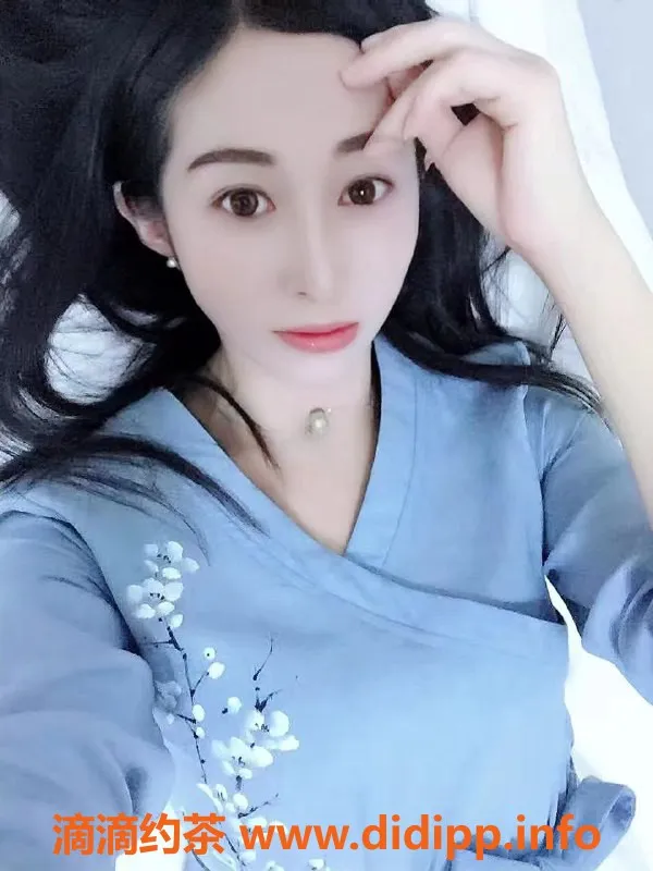 广州楼凤-天河少妇婉儿，800元包时服务