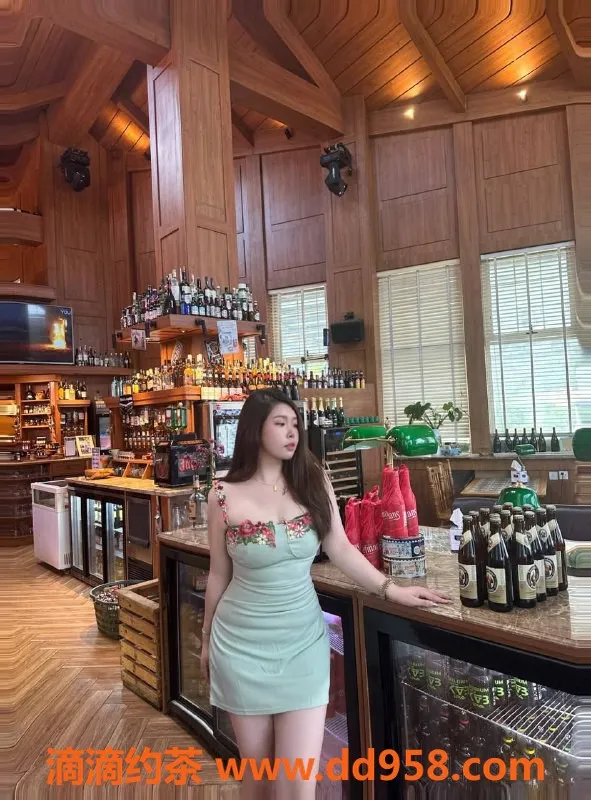 广州楼凤-天河学妹月月，500元视频验证服务