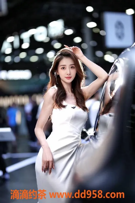 深圳楼凤-福田Miki，178高挑，51轻盈，夜场体验1600起