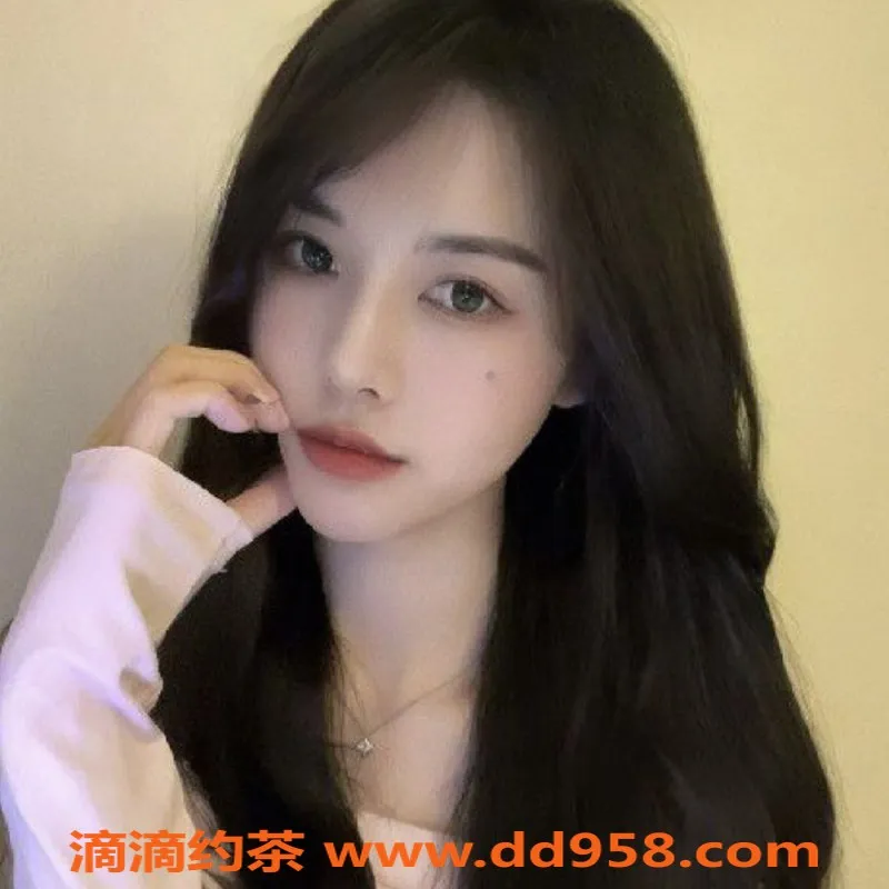 广州楼凤资源信息,白云区22岁甜甜，164cm身高51斤，提供多项服务