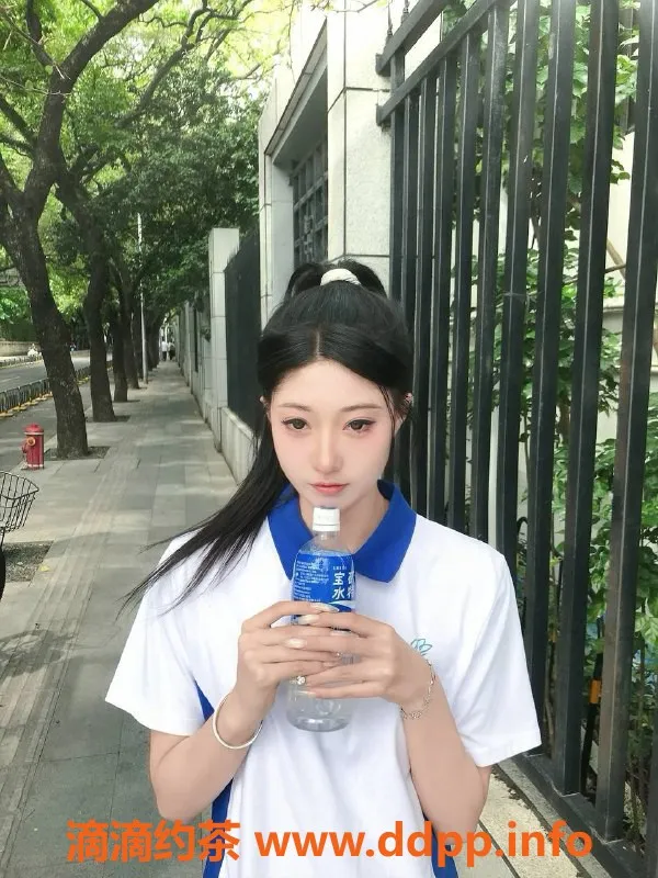 深圳楼凤-福田战战，172cm高挑嫩妹，1200元起