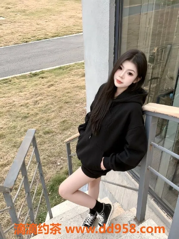 深圳上门服务-佳佳上门服务，体验鸳鸯浴与69