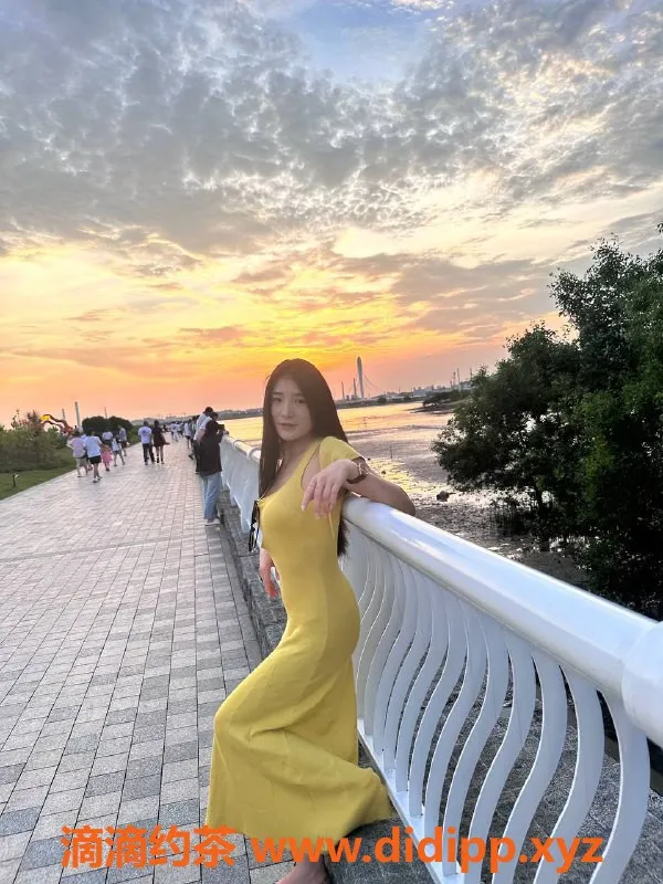 深圳楼凤资源信息,宝安豆豆：888元体验鸳鸯浴与69服务