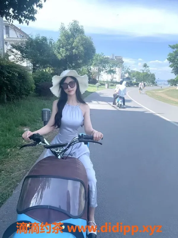 广州楼凤-白云欣欣，800元舌吻服务，已视频验证