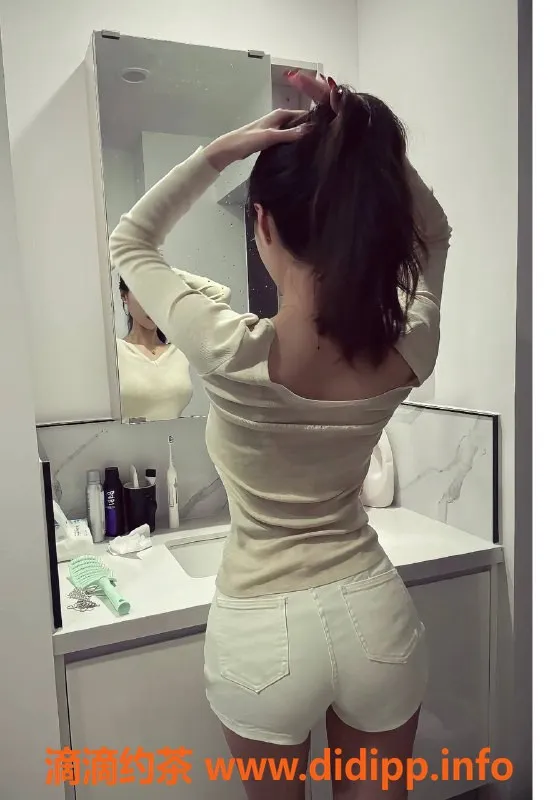 深圳楼凤资源信息,龙华民治娟娟，162cm 45kg 姐妹，900P起