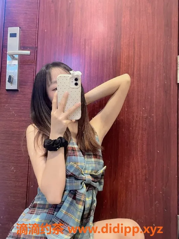 广州楼凤资源信息,天河学妹栀栀，身材火辣，600元体验服务