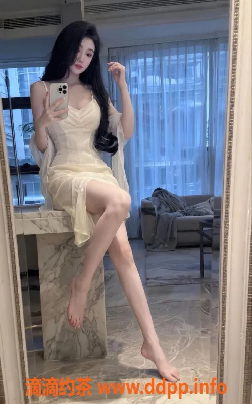 深圳楼凤-福田欧阳娜娜，1300元起，深喉鸳鸯浴等服务