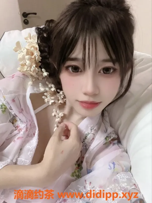 广州楼凤资源信息,广州小鹿baby，700P嫩妹服务，鸳鸯浴专享