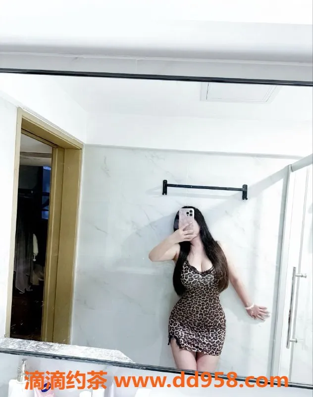 广州楼凤-越秀区钰钰，165身高，F罩杯御姐诱惑