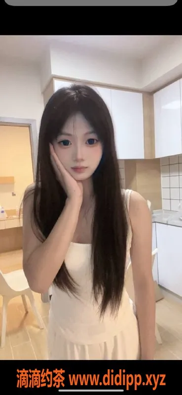 深圳楼凤资源信息,深圳龙华小芸，800元提供双向服务，真心推荐！