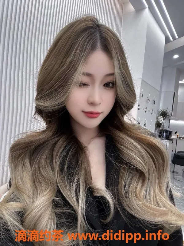 深圳楼凤-福田嫩妹米雪，1400元起，制服服务等你来体验！