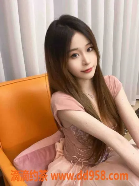 深圳楼凤-福田嫩妹米雪，1400元起，制服服务等你来体验！