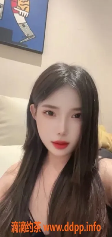 深圳楼凤-福田小甜心23岁162高44轻盈，舌吻六九服务600起