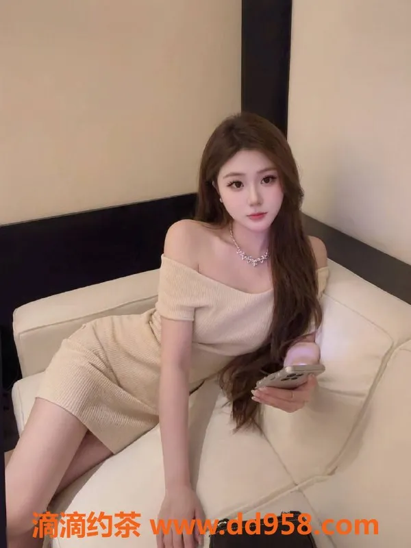 深圳楼凤-龙华安琪，1000元享鸳鸯浴和69服务