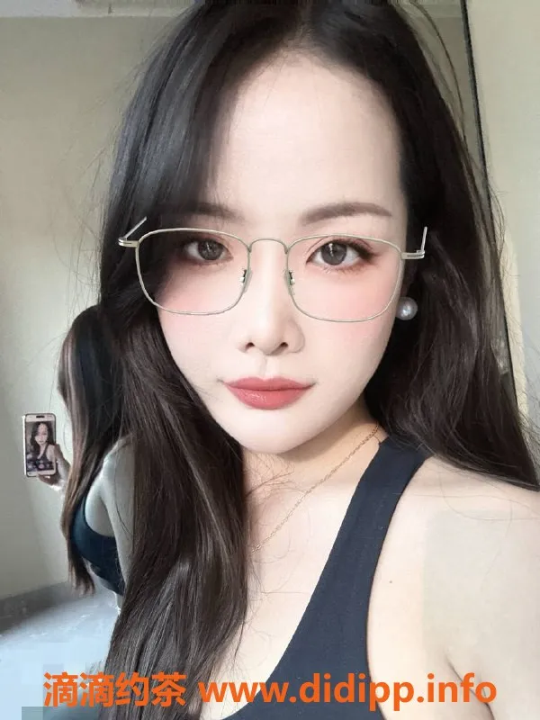 深圳上门服务-龙华艾米，身材火辣，1500P起，综合评分9.0