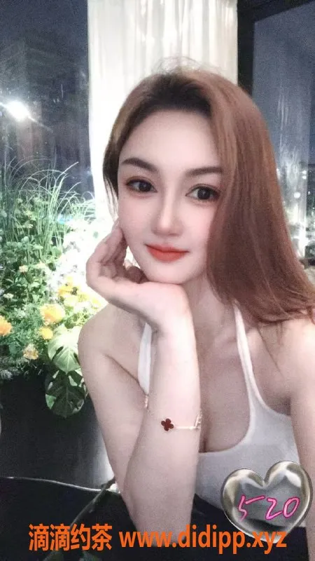 广州楼凤-白云御姐晨晨，800元深喉服务体验