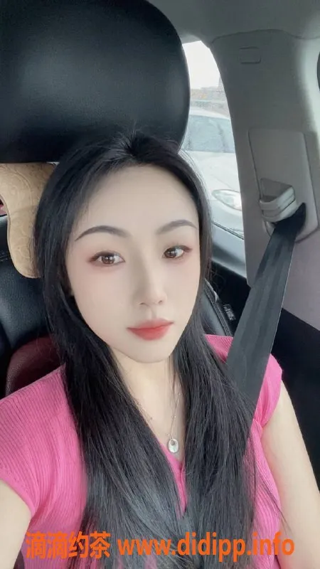 深圳楼凤-宝安豆豆，600元享受独特鸳鸯浴体验