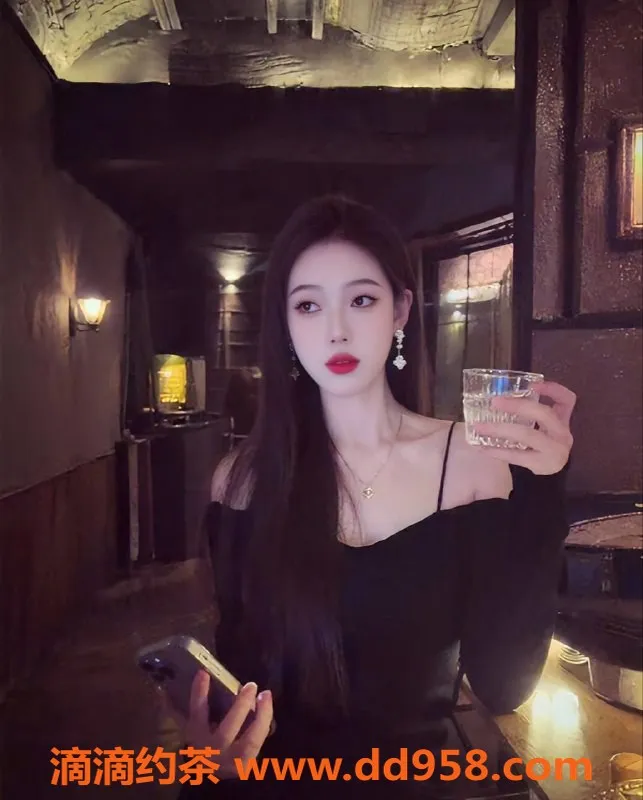 广州楼凤-白云区21岁嫩妹妮妮，163cm，44斤，性价比高！