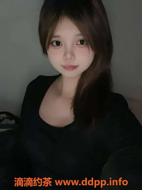 广州楼凤-越秀曦曦，身材火辣，600元体验舌吻服务