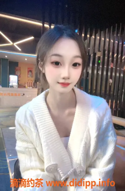 深圳楼凤-宝安雯雯，800元享鸳鸯浴与69服务！