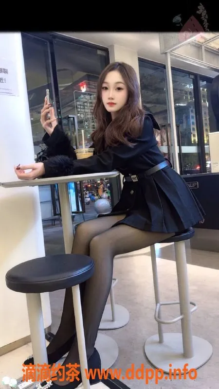 深圳楼凤-宝安雯雯，800元享鸳鸯浴与69服务！