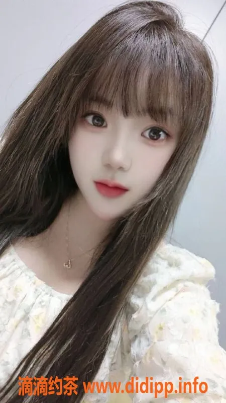 深圳楼凤-宝安小甜心，163cm大胸，688起